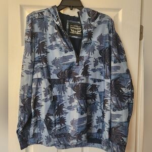 EUC-Levi's brand nylon 1/2 zip jacket